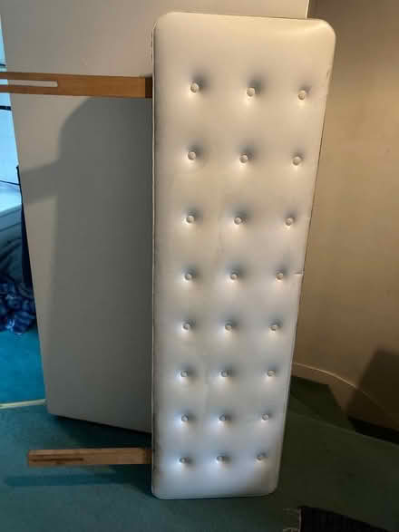 Photo of free Headboard (Wandsworth Common SW12) #1
