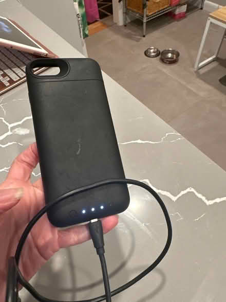 Photo of free Mophie Portable Phone Charger (Pentagon City) #2