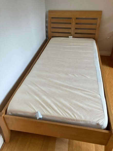Photo of free Single bed (Top Amersham HP6) #1