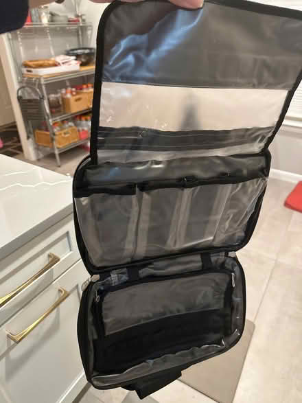 Photo of free Hanging travel toiletry bag (Pentagon City) #3