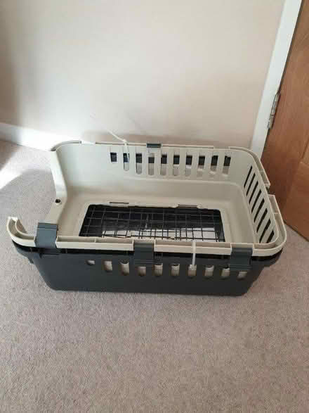 Photo of free New pet carry case (minor damage) (Oughtibridge S35) #1
