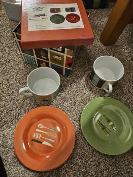 Photo of free Set of 2 cups & saucers (Maidenhead) #1