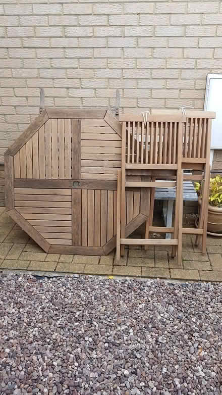 Photo of free Garden table and chairs (Browns Wood MK7) #2