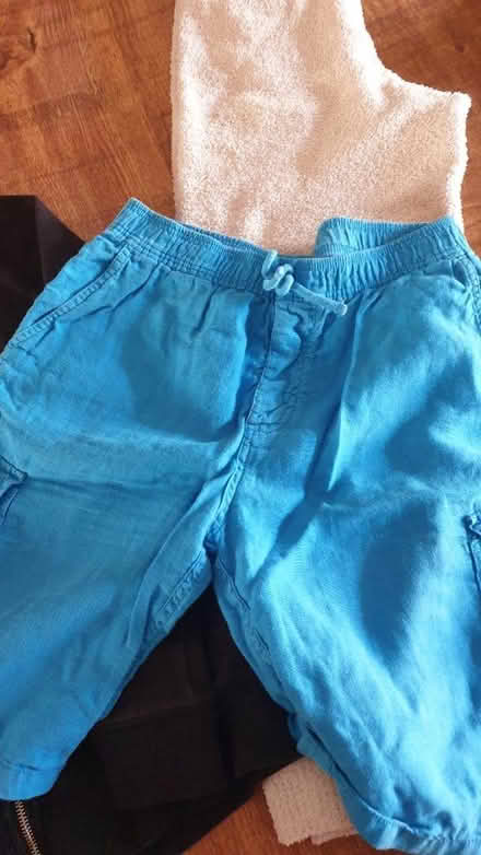 Photo of free Size 8 womens clothes (TW7) #4