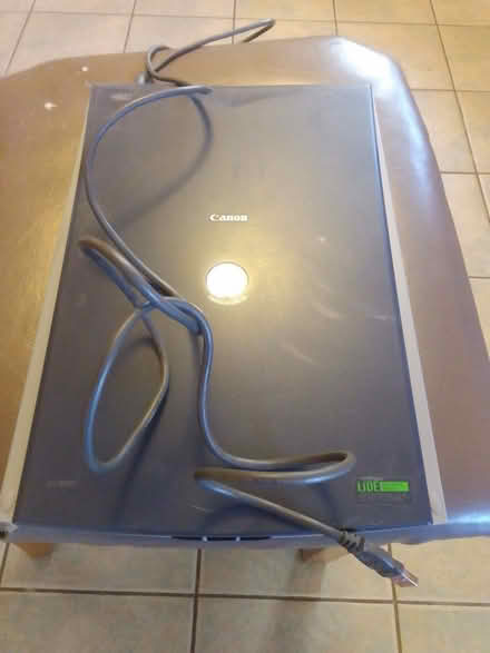 Photo of free Canon Flatbed Scanner (l1k ob5) #1