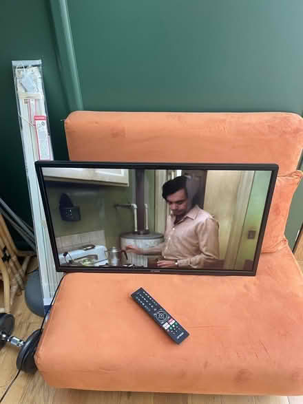 Photo of free 32” Linsar TV (UB7) #1