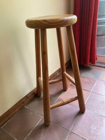 Photo of free Bar stool (Wandsworth Common SW12) #1