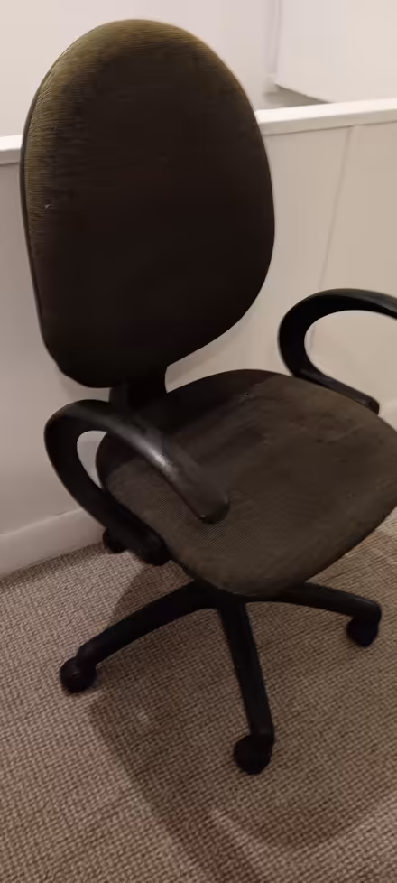Photo of free Fold up bed and Computer chair (Hala LA1) #2