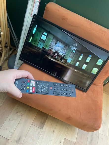 Photo of free 32” Linsar TV (UB7) #3