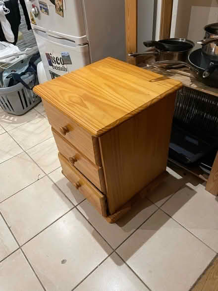 Photo of free Chest of drawers/side table (Harringay N4) #2