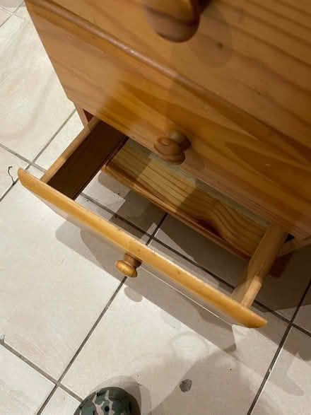 Photo of free Chest of drawers/side table (Harringay N4) #3