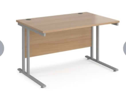 Photo of Office table (Vauxhall SW8) #1