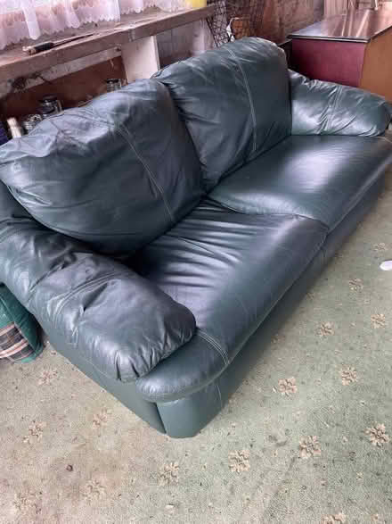 Photo of free 2sofas (Brumby DN17) #1