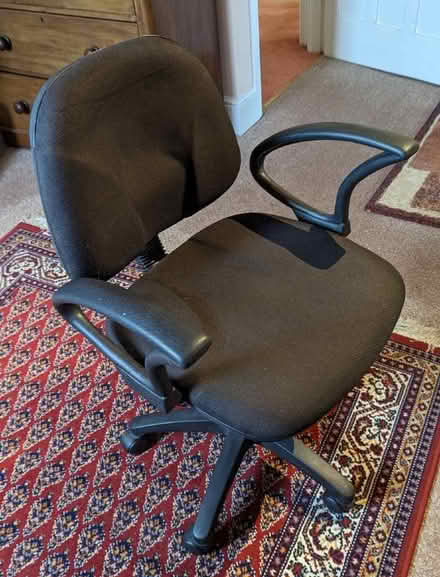 Photo of free office chair (Craig-y-don LL30) #1