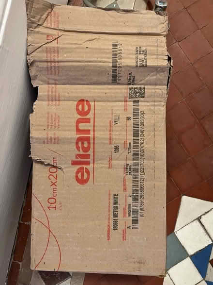 Photo of free White metro tiles (Fulham, SW6) #1