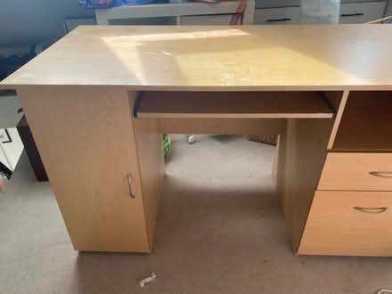 Photo of free Wood Computer Desk (HP5 Chesham) #2