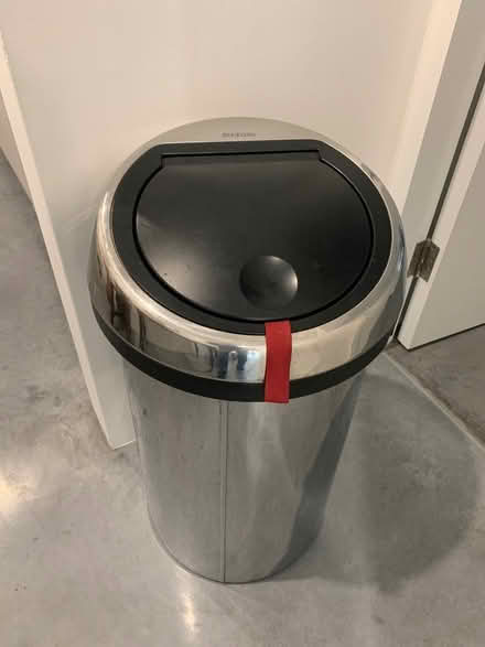 Photo of free Waste/recycling bin (Marshalswick AL1) #1