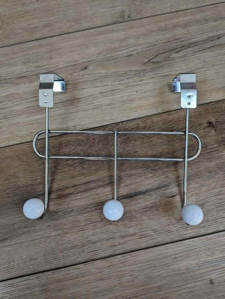 Photo of free Over the door bathroom hanger (Marshalswick AL4) #1