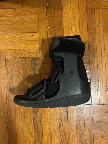 Photo of free Foot Therapy - Boot, Brace (Lefferts Gardens) #4