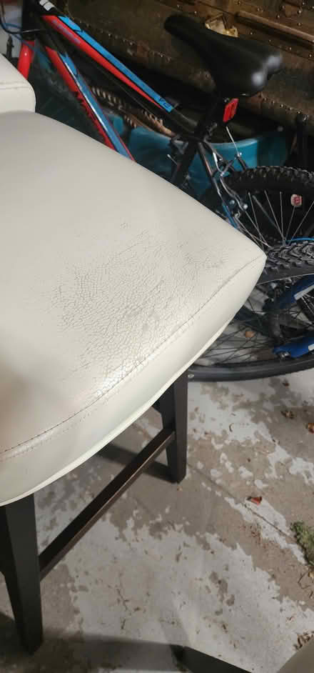 Photo of free 4 great quality bar stools (Aberfoyle, 5 mins S of Guelph) #3