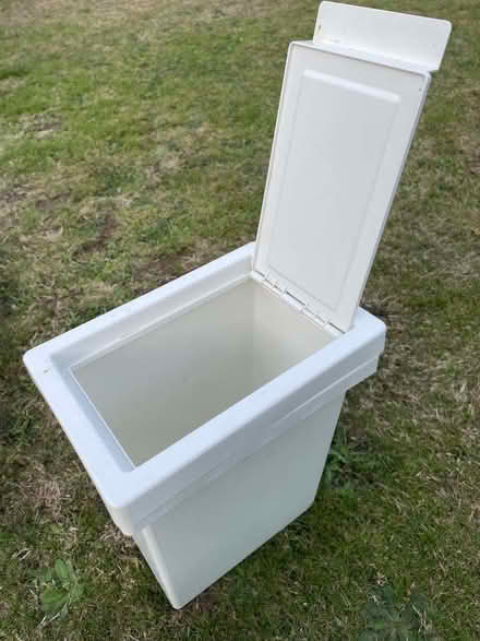 Photo of free Bin (Welling DA16) #1