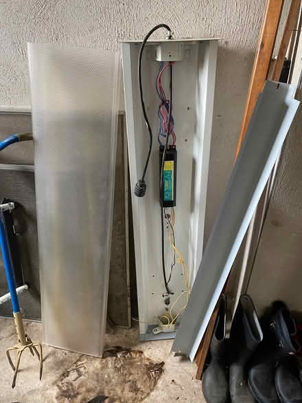 Photo of free Grow light (North guelph) #1