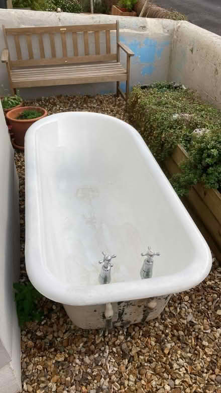 Photo of free Bathtub (BS4) #1