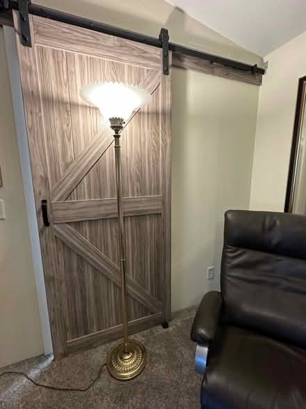Photo of free Brass floor lamp (Camas - Livingston Mountain) #3