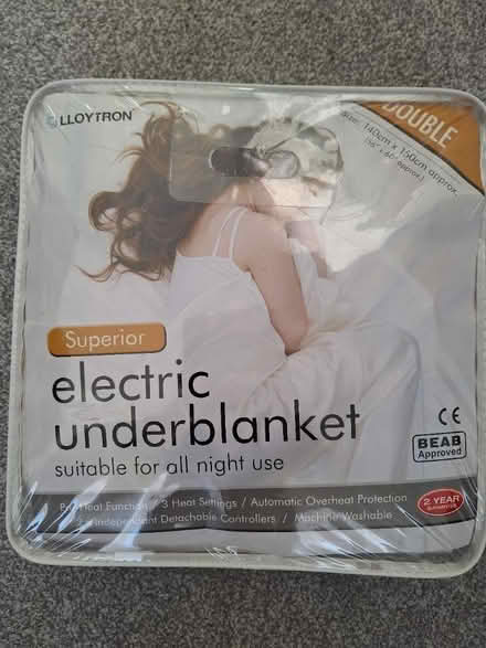 Photo of free Double electric blanket (IG10 Loughton) #2