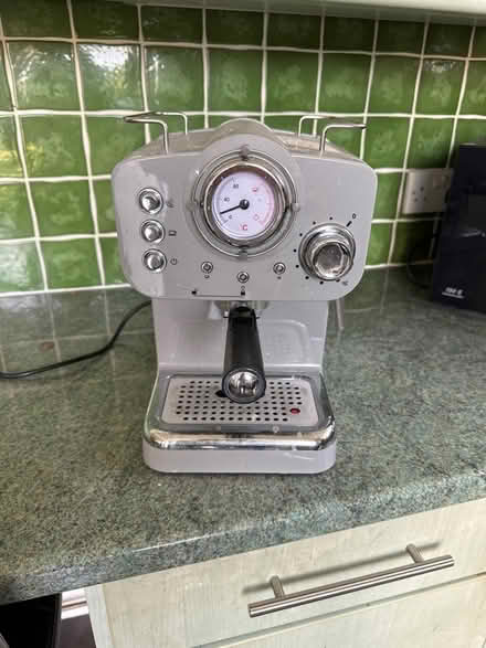 Photo of free Coffee machine (GU22 Woking) #1