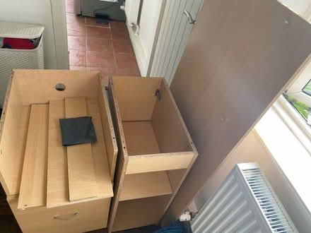 Photo of free Wood Computer Desk (HP5 Chesham) #4