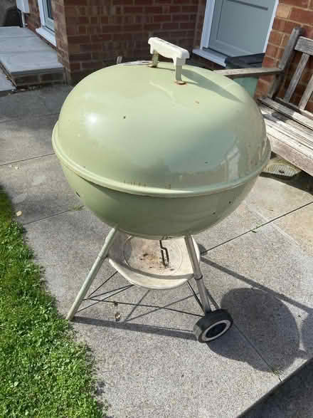 Photo of free Weber charcoal BBQ (Botley OX2) #2