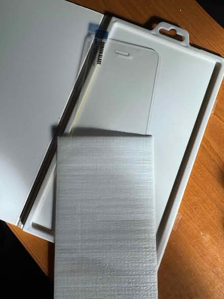 Photo of free iPhone 5 /5s glass screen protector (Marshalswick AL4) #1