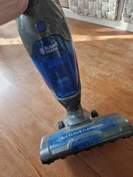 Photo of free Vax cordless hoover (Didsbury M20) #3