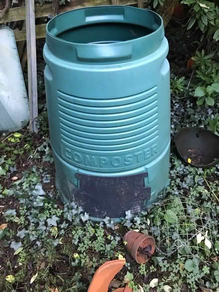 Photo of free LinPak composter. No lid (RH10 Northgate) #2