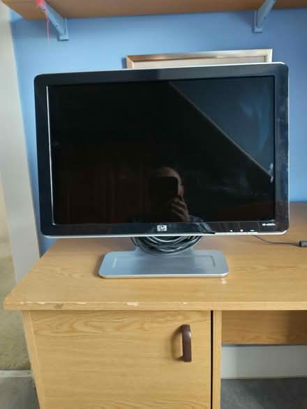 Photo of free 20" Computer Monitor HP Model w2007v flat screen (AB41) #3