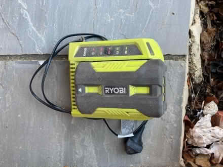 Photo of free Garden bits: Chainsaw/battery for ryobi (Hill Head PO14) #2