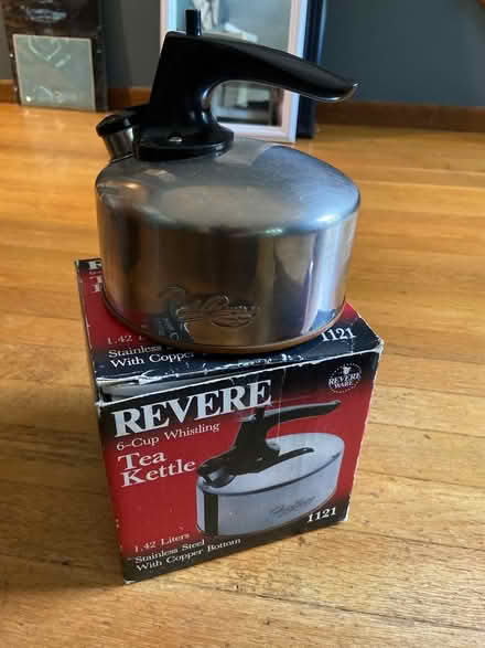 Photo of free 6-cup Whistling Tea Kettle (Arlington Near Stratton) #1