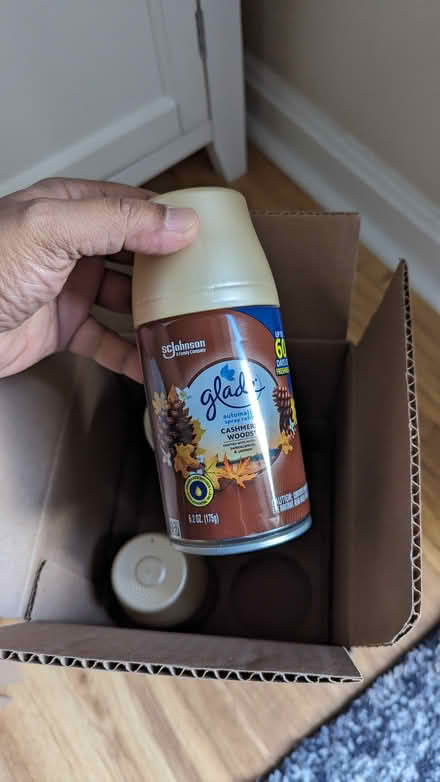 Photo of free Glade auto Spray 2 cans and holder (Piney orchard, Odenton) #4