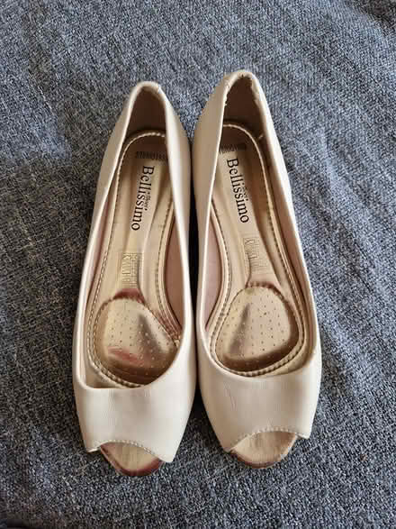 Photo of free Bellisimo shoes. Size 5-5.5 (Leytonstone high rd) #3