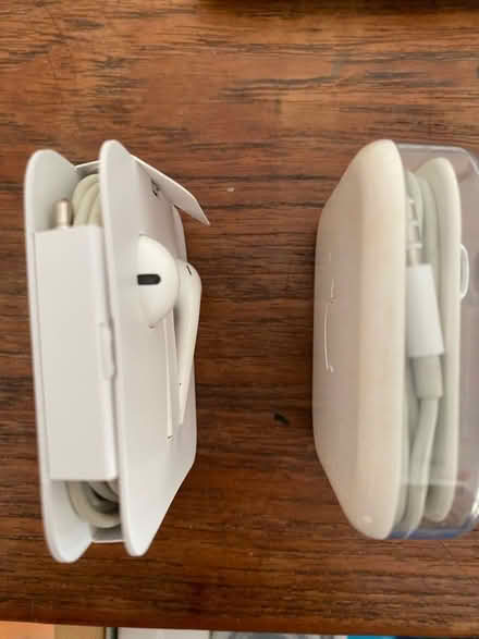 Photo of free Apple EarPods 3.5mm Headphone Plug (Wanstead E11) #1