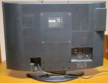 Photo of free Sharp 32" TV with built-in DVD (Burlington) #4