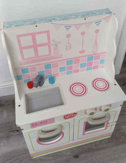 Photo of free Wooden toy kitchen and dolls house (East grinstead RH19) #3