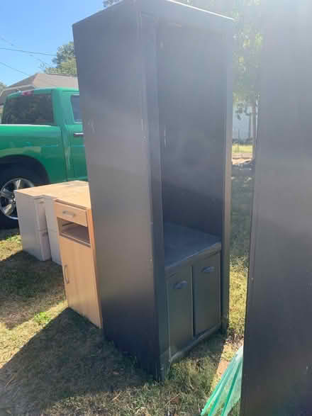 Photo of free Shelf’s (Near what a burger) #1