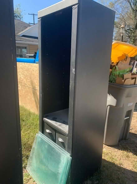Photo of free Shelf’s (Near what a burger) #2