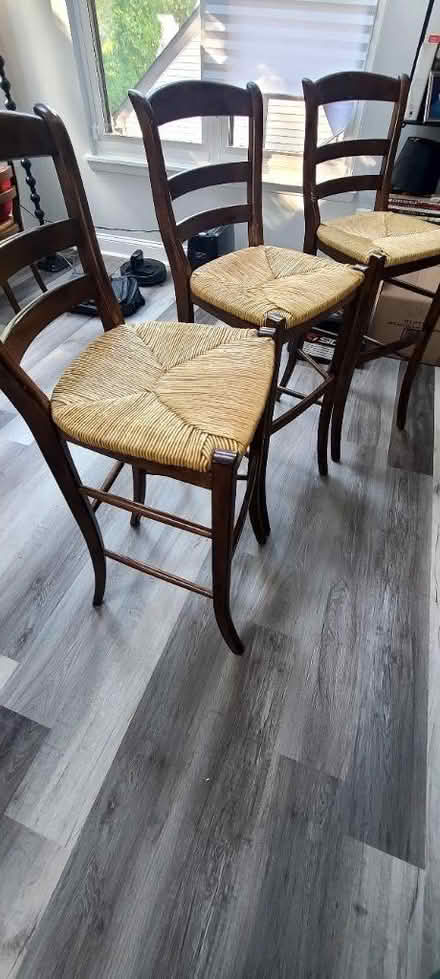 Photo of free Kitchen bar stools (Burtonsville) #1