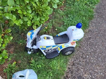 Photo of free Bouncy Castle, Tiles and other (SL6 Taplow) #4