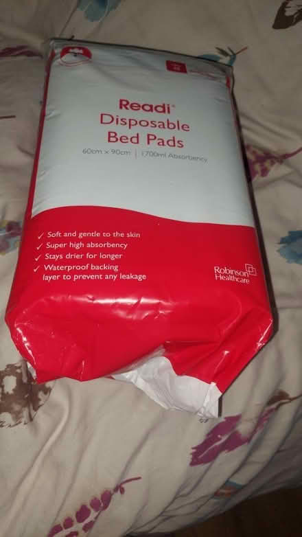 Photo of free Pack of 25 disposable bed pads (B32) #1
