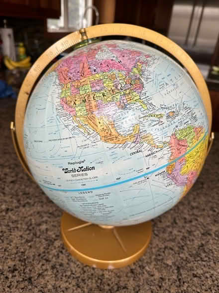 Photo of free Globe (Cortlandt Man near Put Valley) #1
