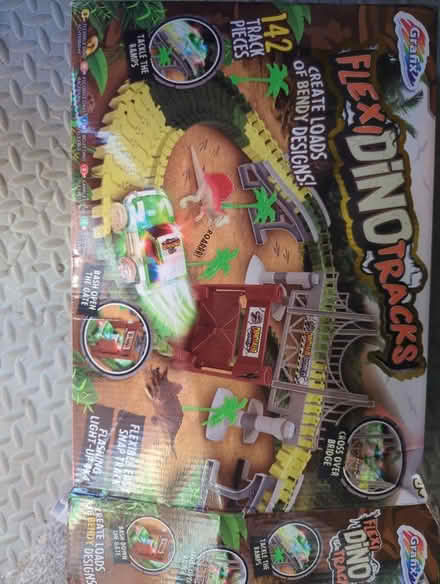 Photo of free Flexi Dino tracks (Frodsham WA6 7) #1